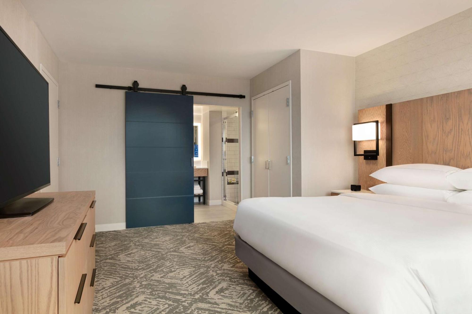 Doubletree By Hilton Canton Downtown Exteriör bild