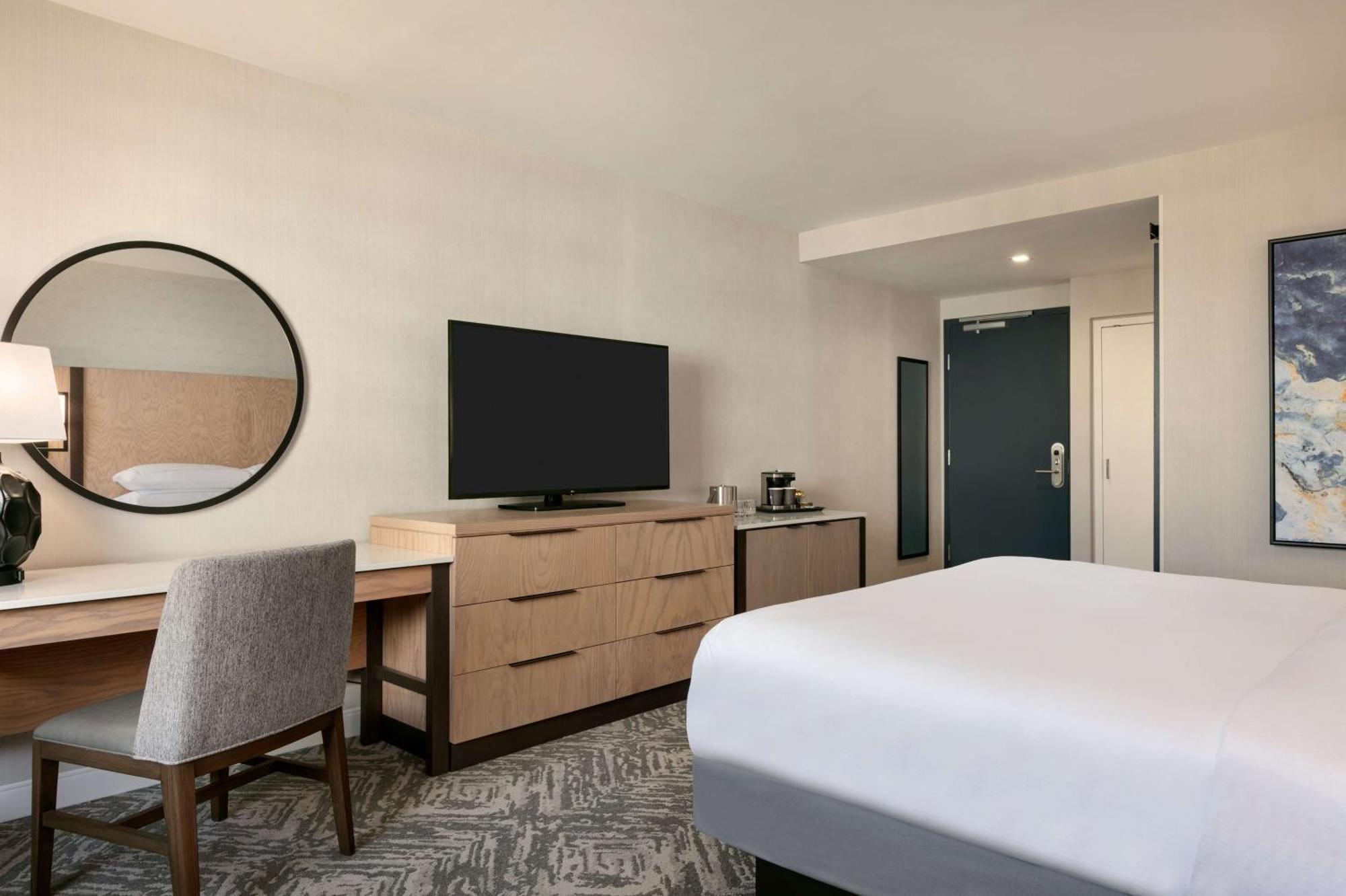 Doubletree By Hilton Canton Downtown Exteriör bild