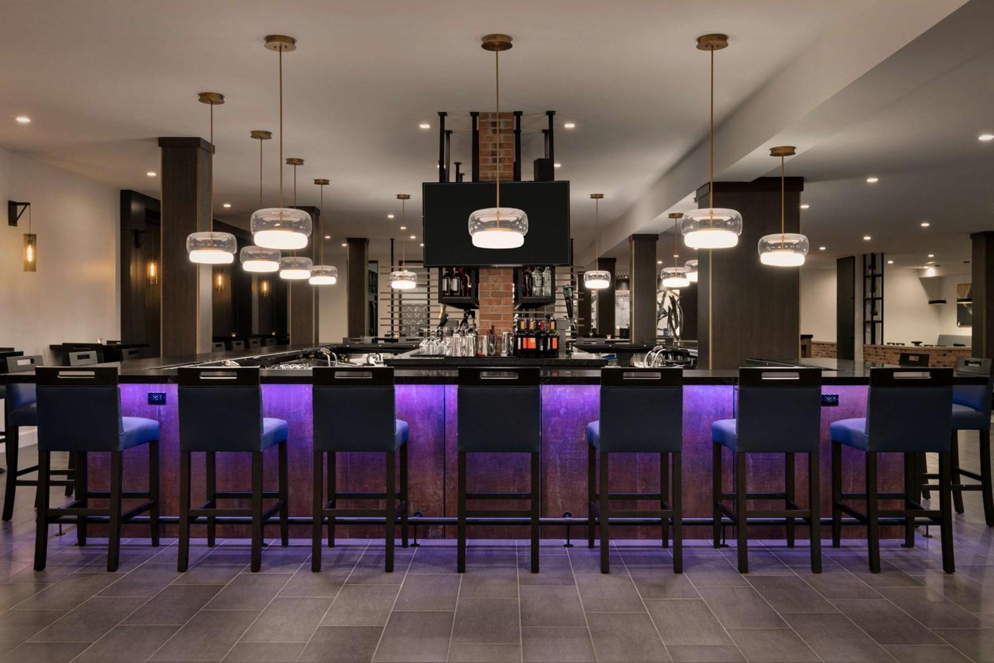 Doubletree By Hilton Canton Downtown Exteriör bild