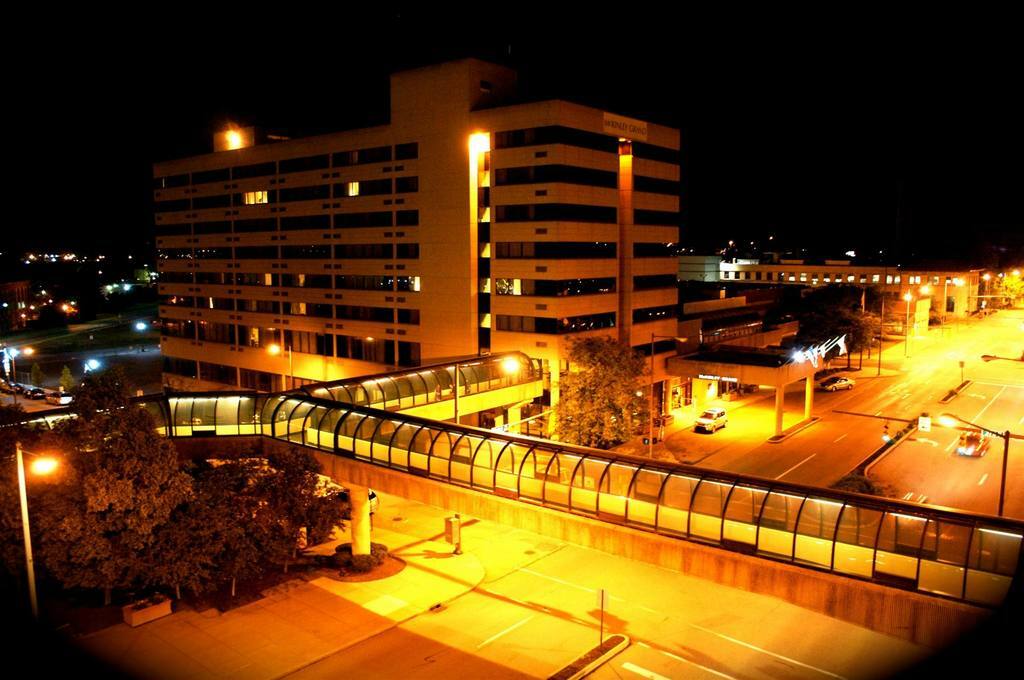 Doubletree By Hilton Canton Downtown Exteriör bild